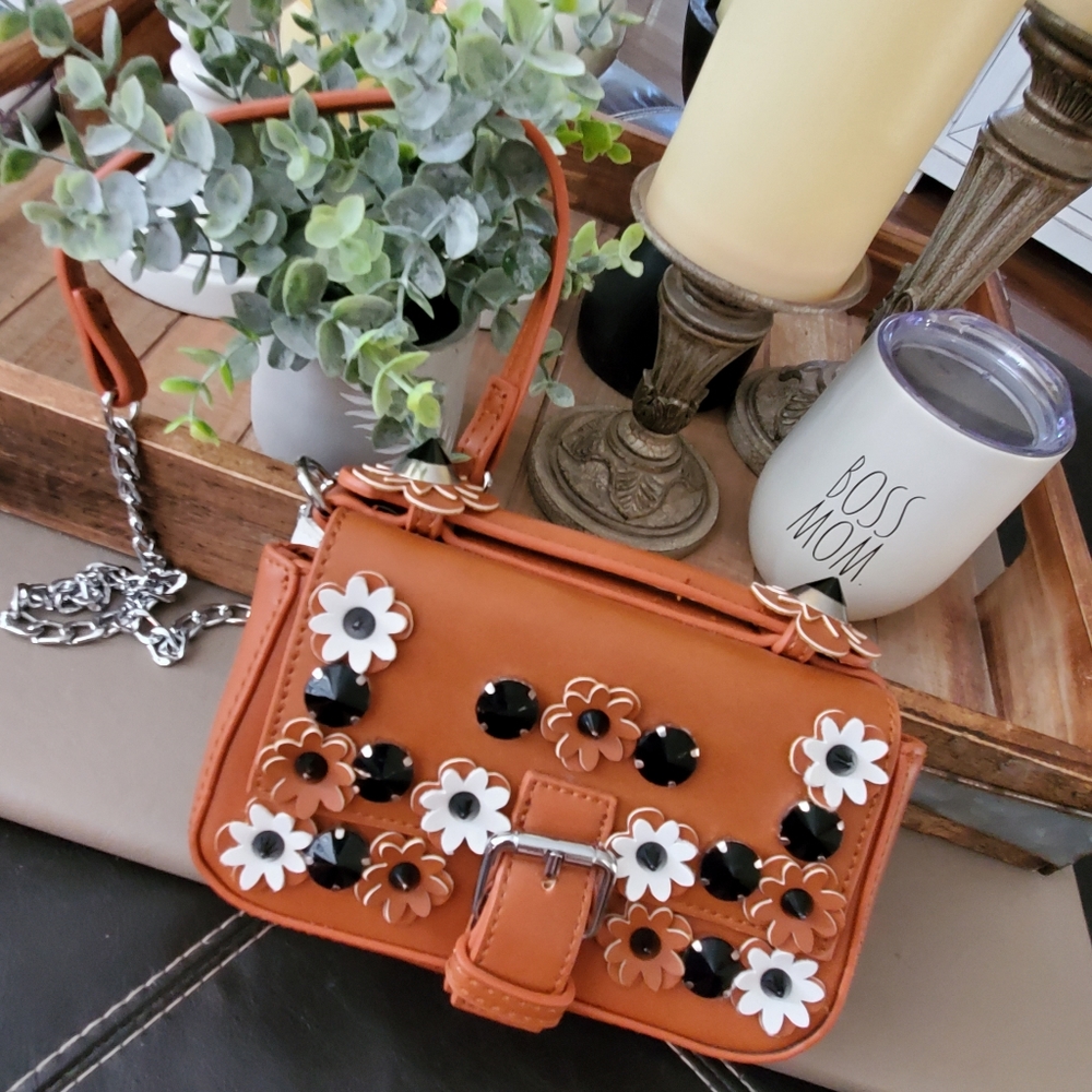 Brown crossbody MADISON WEST floral chain